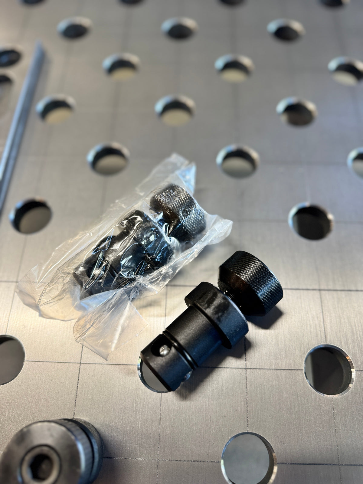 Quick Clamp Bolt Ø28 15+10