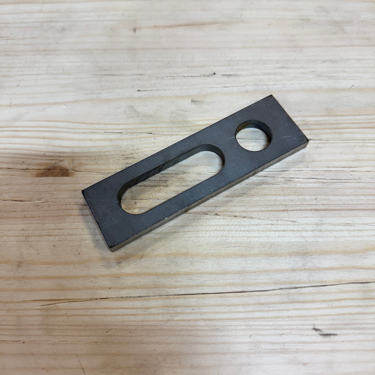Stop Bar 100x30 6 mm 