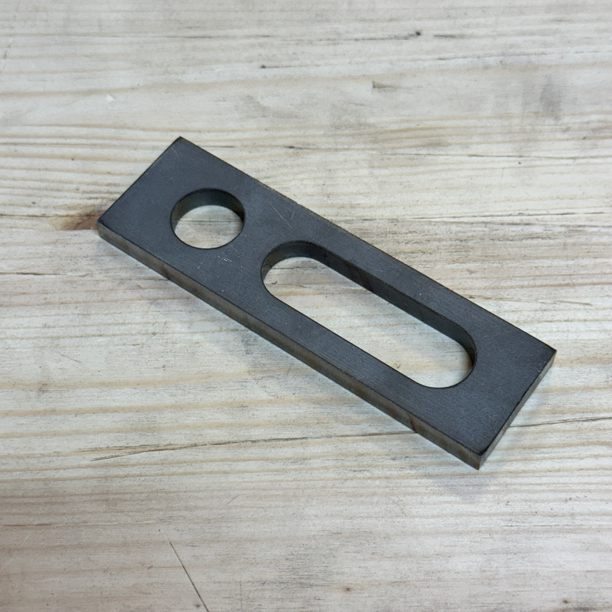 Stop Bar 100x30 6 mm 